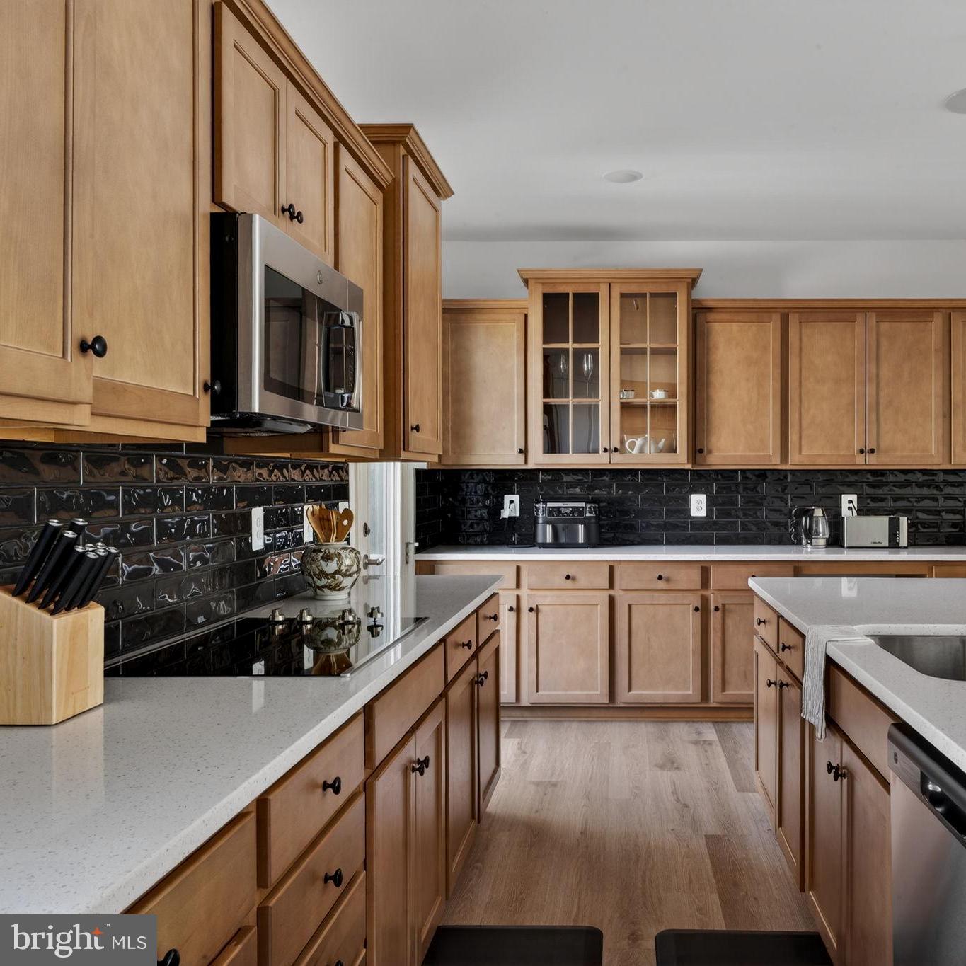 4991 Longmire Way Chantilly, VA 20151 - Photo 15 of 37