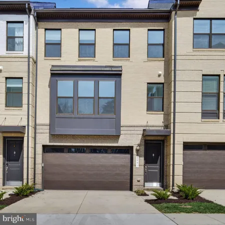 $865,000 | 4991 Longmire Way, Chantilly, VA 20151