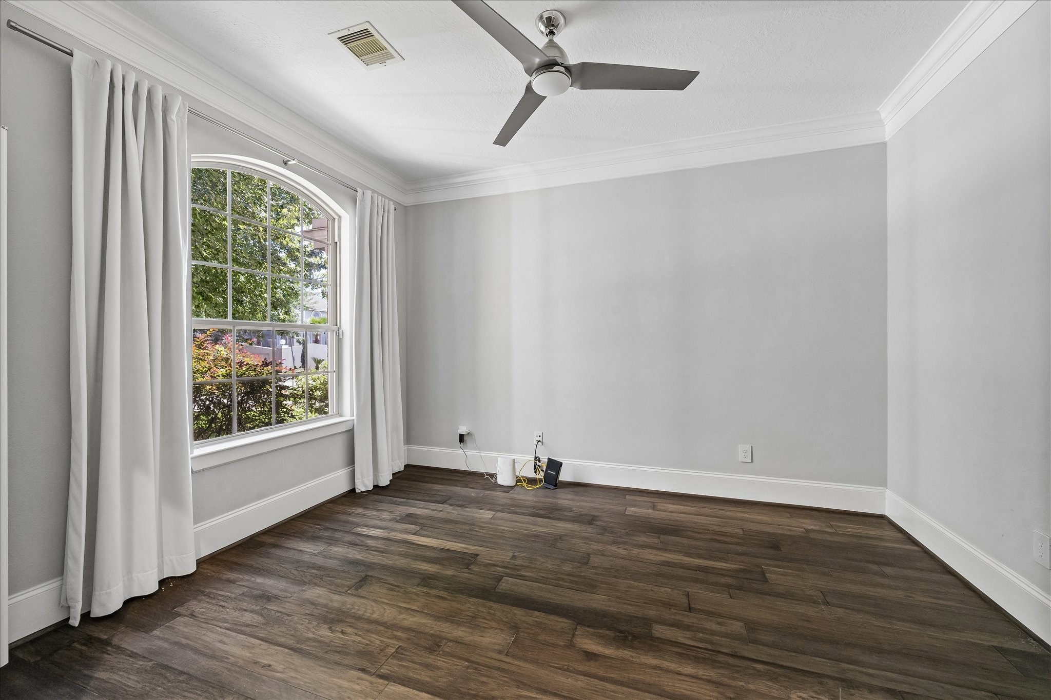 14855 Perthshire Road Houston, TX 77079 - Photo 13 of 43