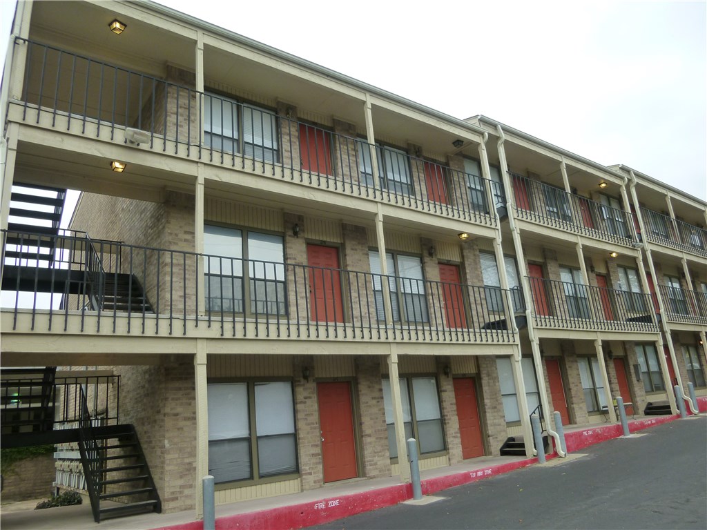 3000 Guadalupe Street, Unit 313 Austin, TX 78705 - Photo 2 of 14