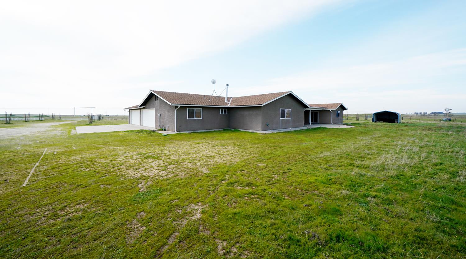 35099 Heiskell Drive Raymond, CA 93653 - Photo 10 of 40