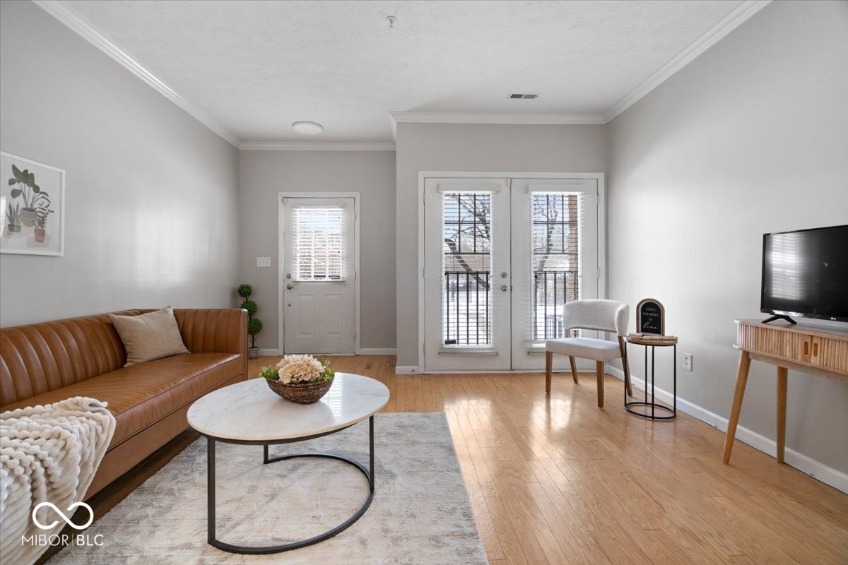 1117 Reserve Way Indianapolis, IN 46220 - Photo 3 of 30