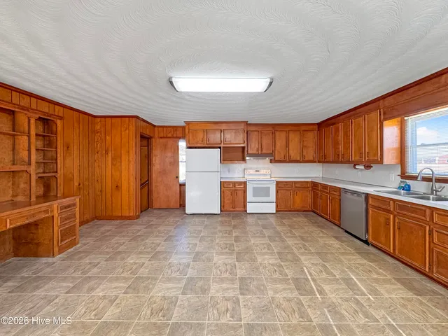 $279,000 | 195 Winfall Boulevard, Hertford, NC 27944