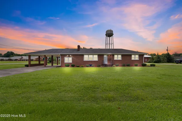 $279,000 | 195 Winfall Boulevard, Hertford, NC 27944