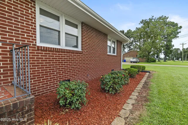 $279,000 | 195 Winfall Boulevard, Hertford, NC 27944