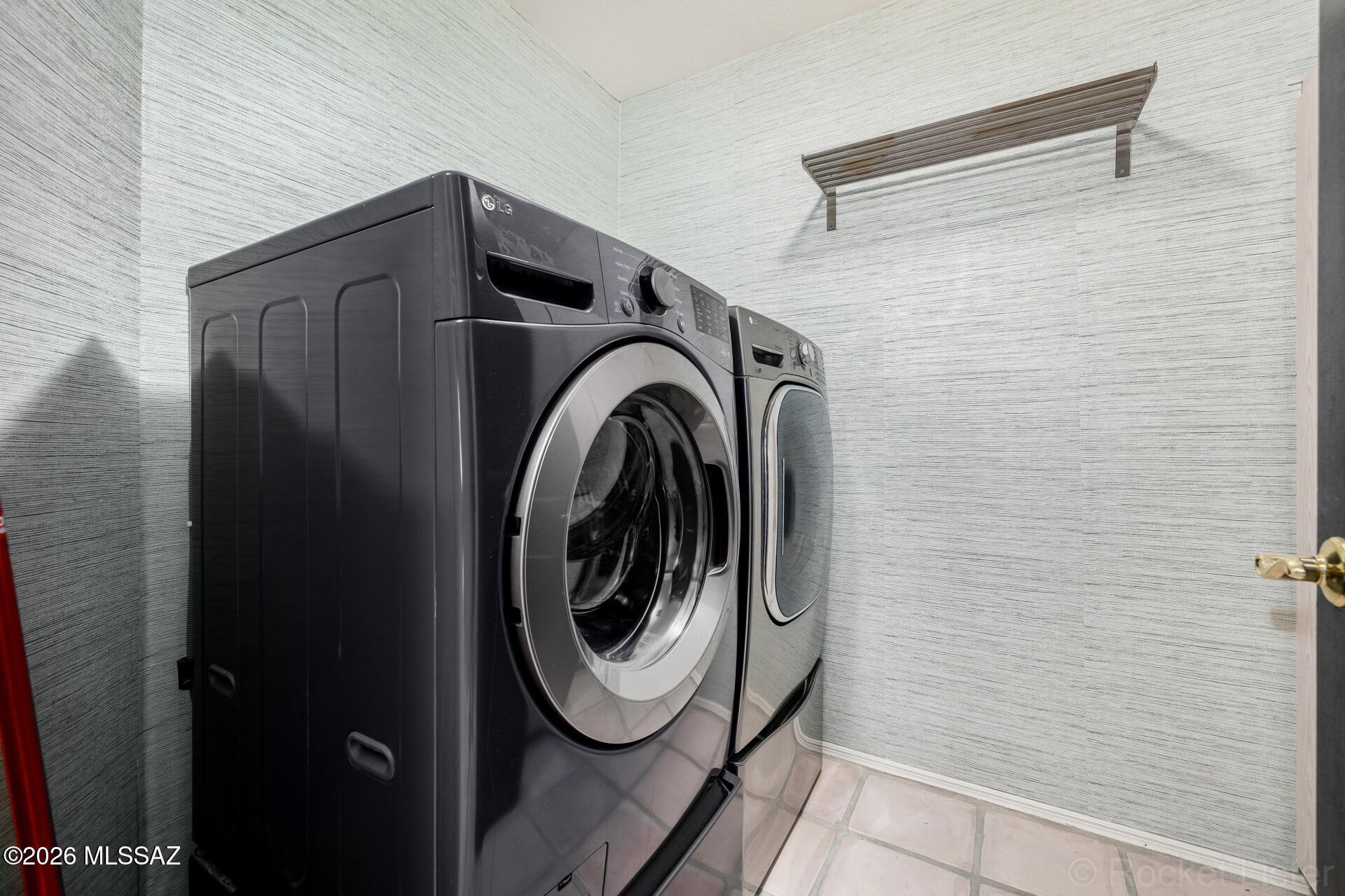 3523 West Sky Ridge Loop Tucson, AZ 85742 - Photo 22 of 35 laundry room