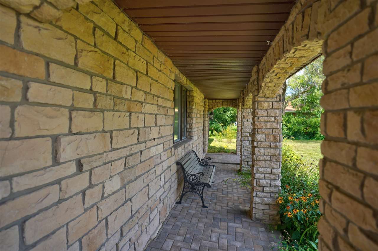 6161 North Genesee Road Flint, MI 48506 - Photo 4 of 47