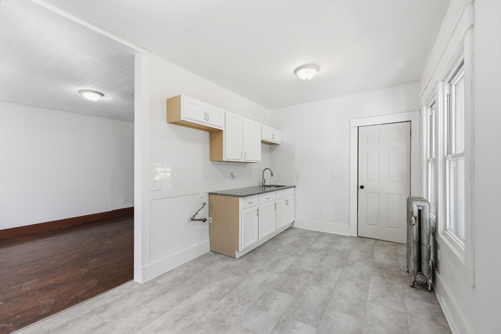 172-174 Euclid Avenue Springfield, MA 01108 - Photo 26 of 32