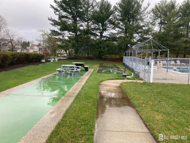 $350,000 | 243 Wycoff Way West, East Brunswick, NJ 08816