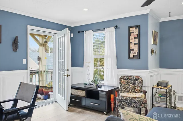 $350,000 | 243 Wycoff Way West, East Brunswick, NJ 08816