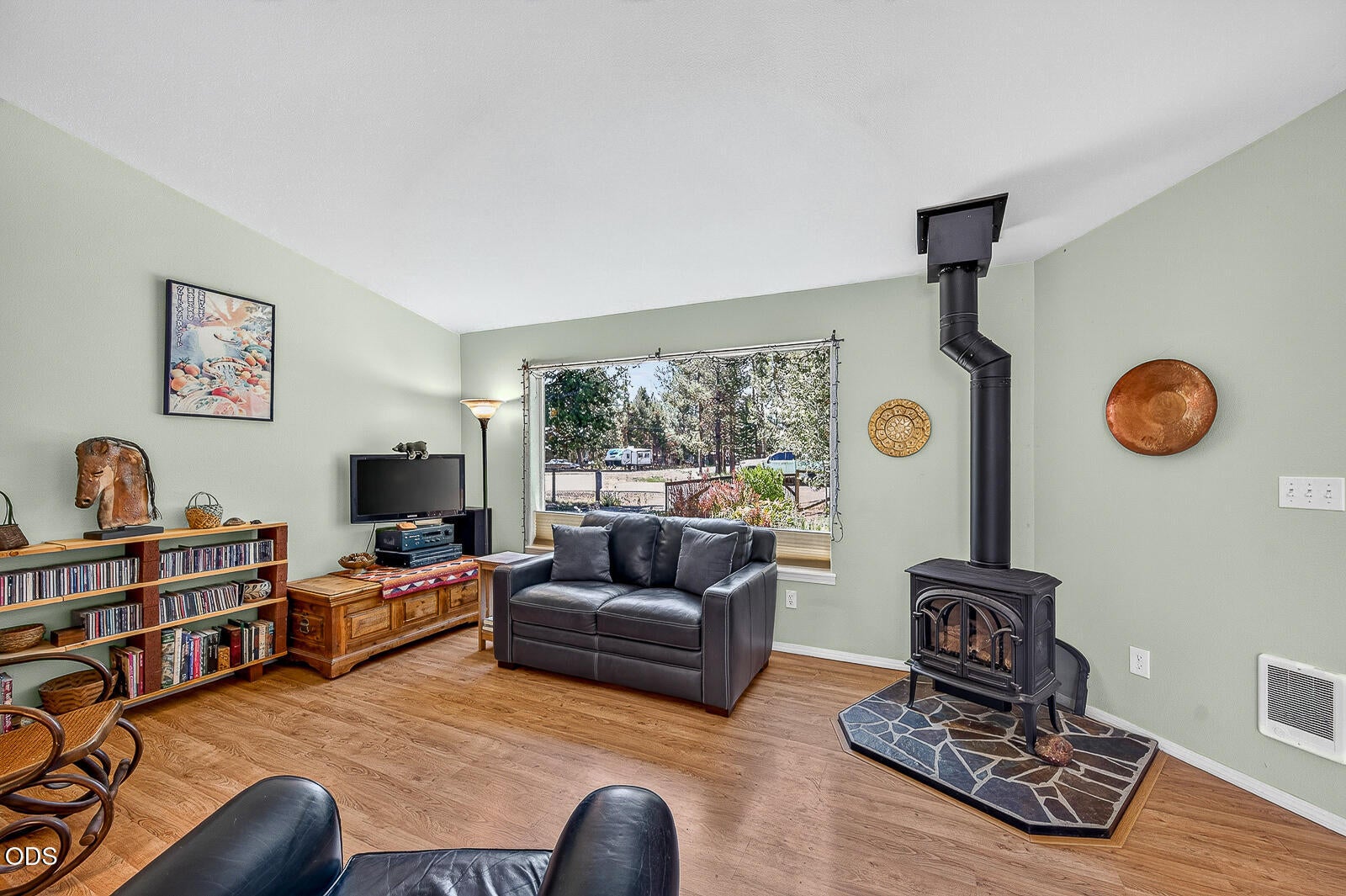 56125 Snow Goose Road Bend, OR 97707 - Photo 8 of 32 Gallery Image 8