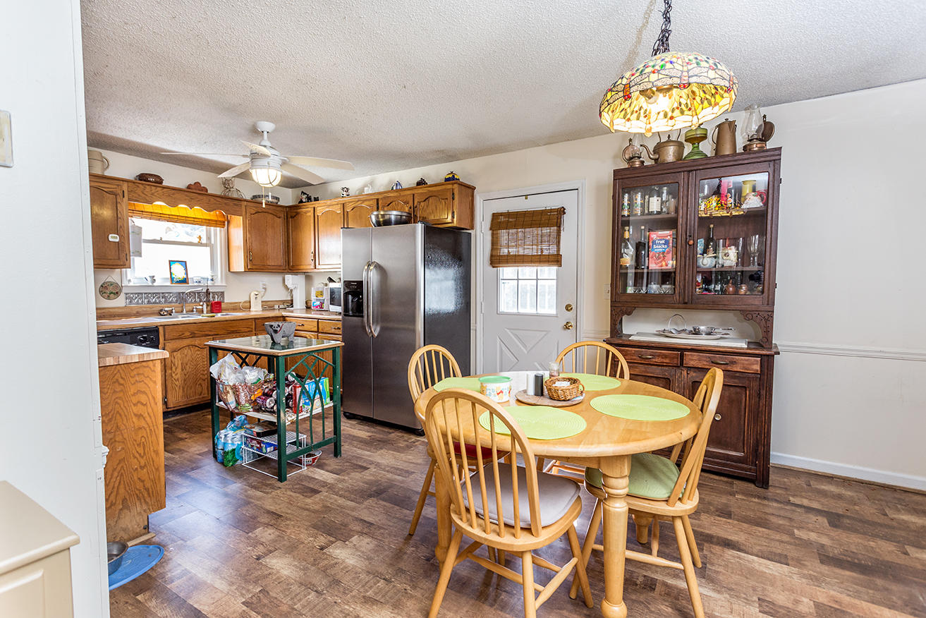 703 Carter Road Southeast Cleveland, TN 37323 - Photo 5 of 13 IMG_3432