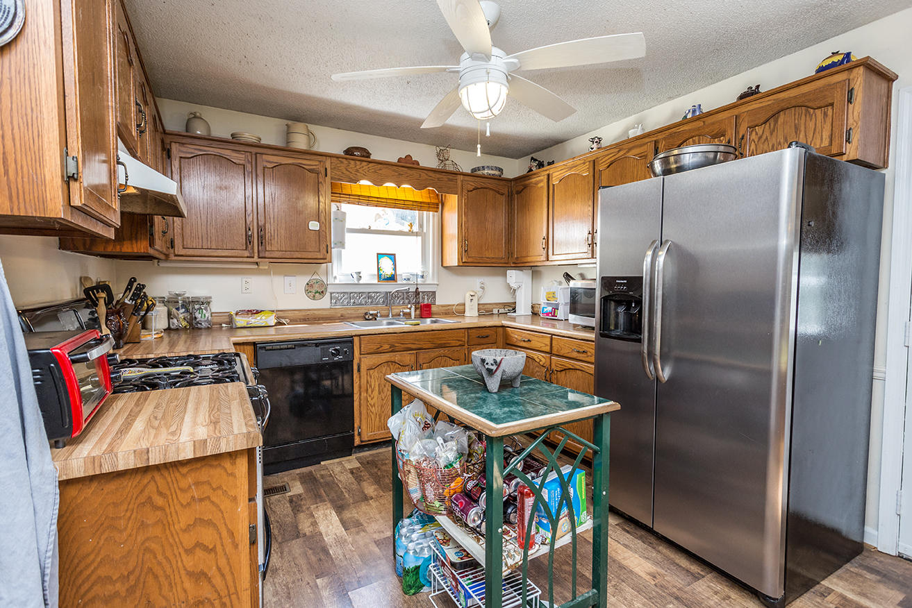 703 Carter Road Southeast Cleveland, TN 37323 - Photo 6 of 13 IMG_3433