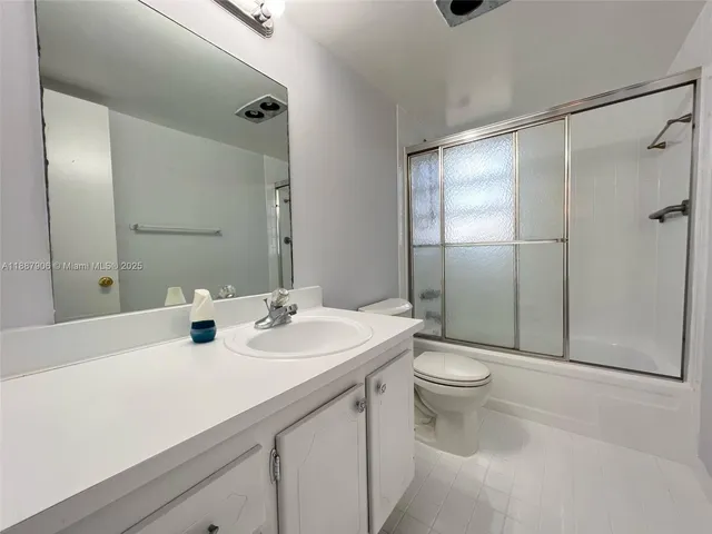 $275,000 | 301 Northeast 14th Avenue, Unit 608, Hallandale Beach, FL 33009