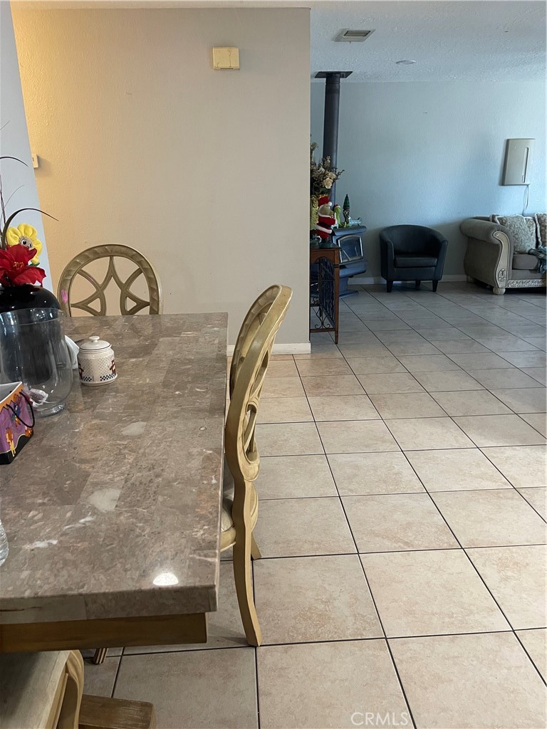 14327 Rodeo Drive Victorville, CA 92395 - Photo 22 of 37