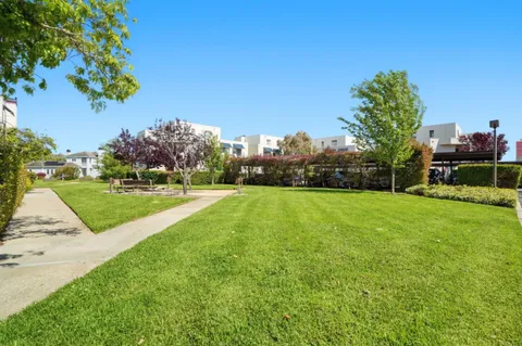 $660,000 | 126 Shorebird Circle, Redwood City, CA 94065