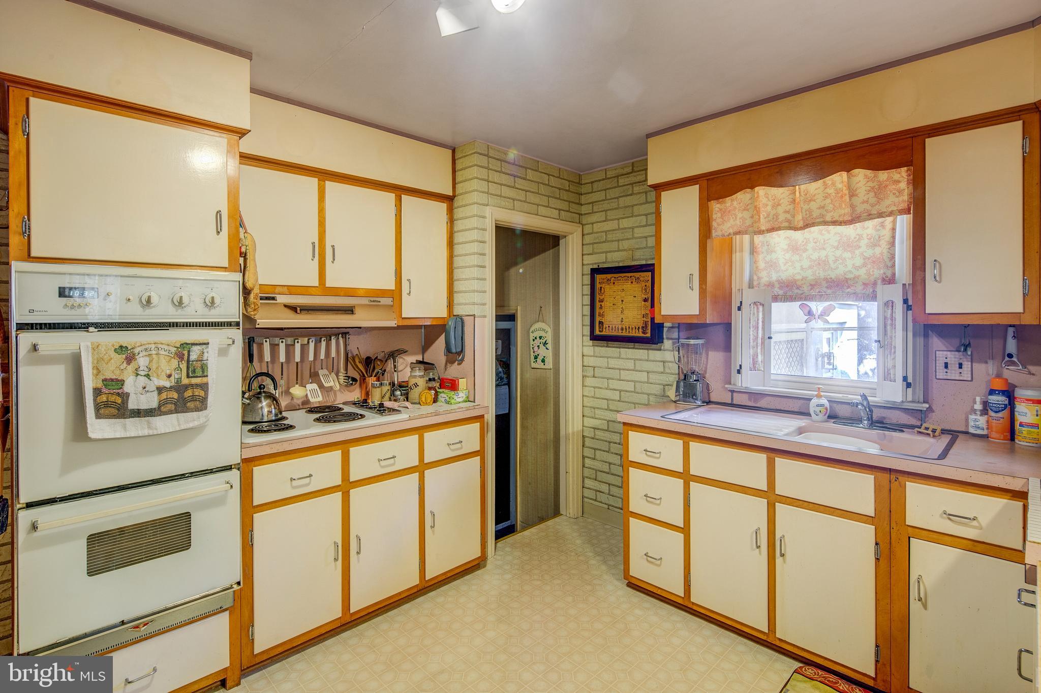 165 Oxford Road Cinnaminson, NJ 08077 - Photo 7 of 17