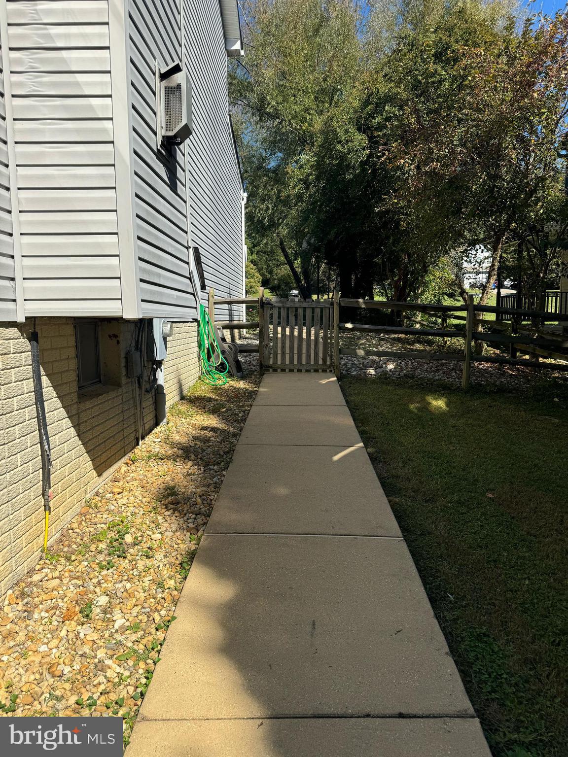 840 Monarch Lane Huntingtown, MD 20639 - Photo 14 of 15 Sidewalk from driveway to entrance .