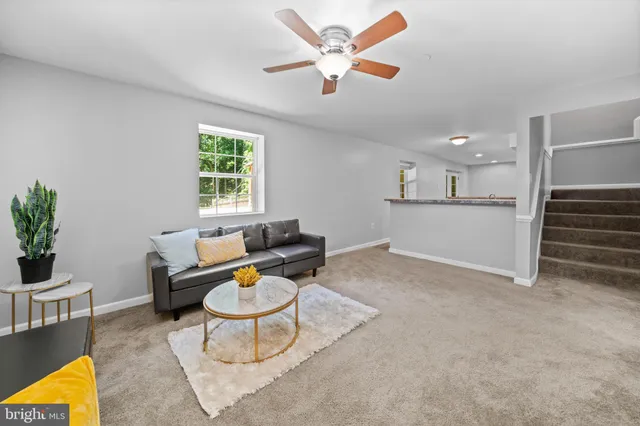 $1,295 | 840 Monarch Lane, Huntingtown, MD 20639