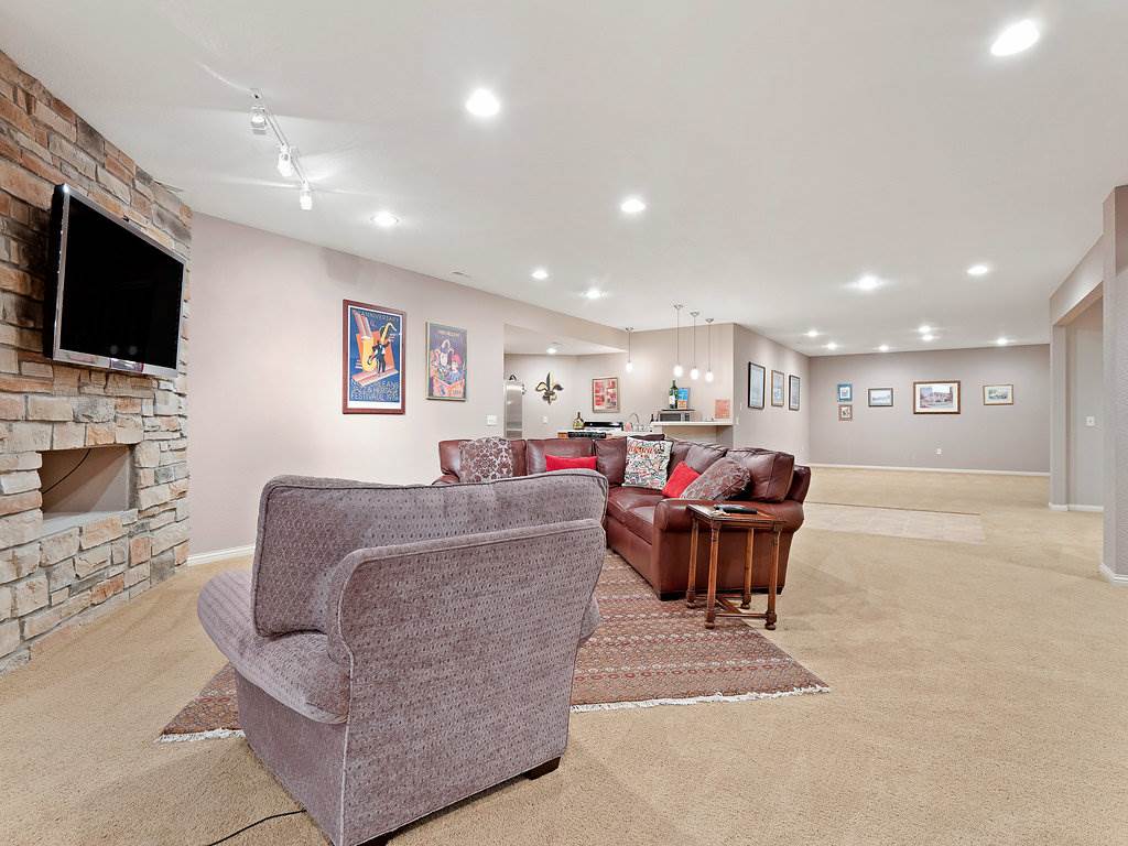 2816 Covington Manor Road Fort Wayne, IN 46814 - Photo 4 of 36