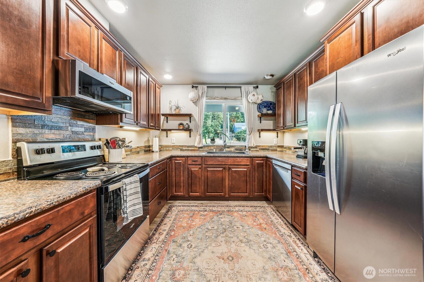 9120 Johnson Road Anderson Island, WA 98303 - Photo 15 of 40 Gallery Image 15