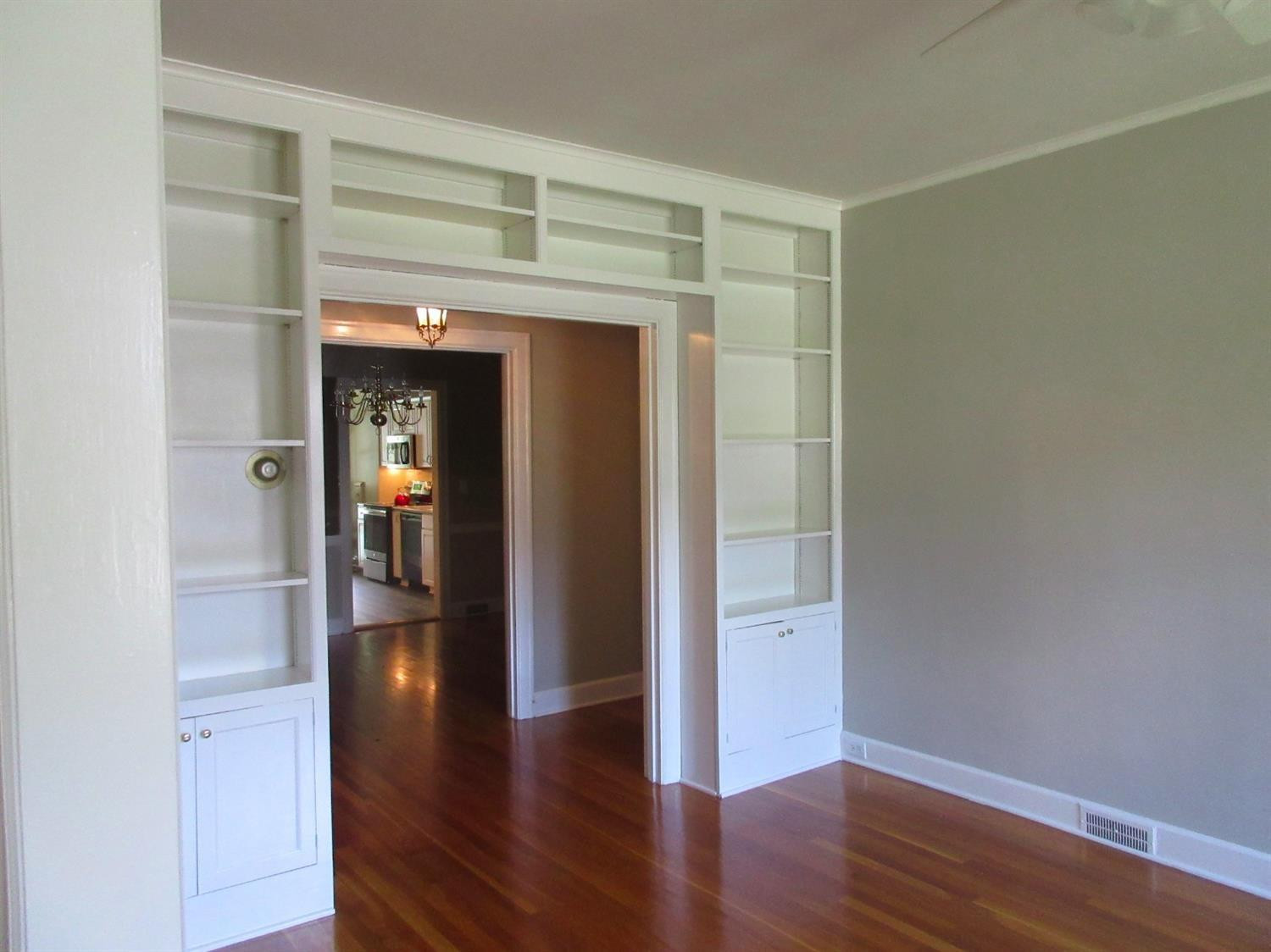 238 McDowell Road, Unit 2 Lexington, KY 40502 - Photo 8 of 32 Listing Photo