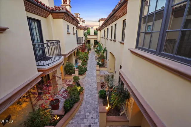 $1,288,000 | 985 North Michillinda Avenue, Unit 207, Pasadena, CA 91107