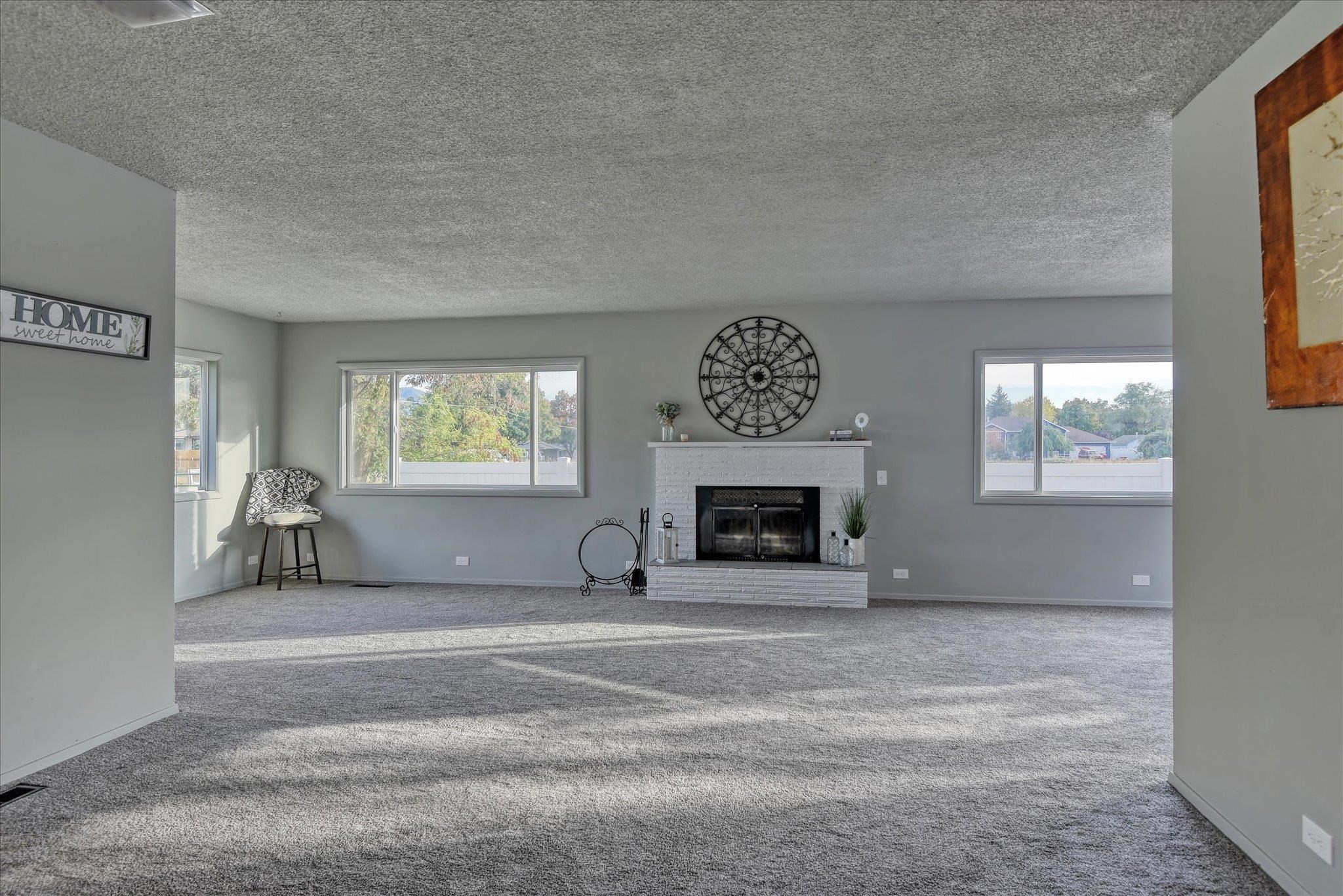 515 North Long Road Greenacres, WA 99016 - Photo 9 of 48 Gallery Image 9