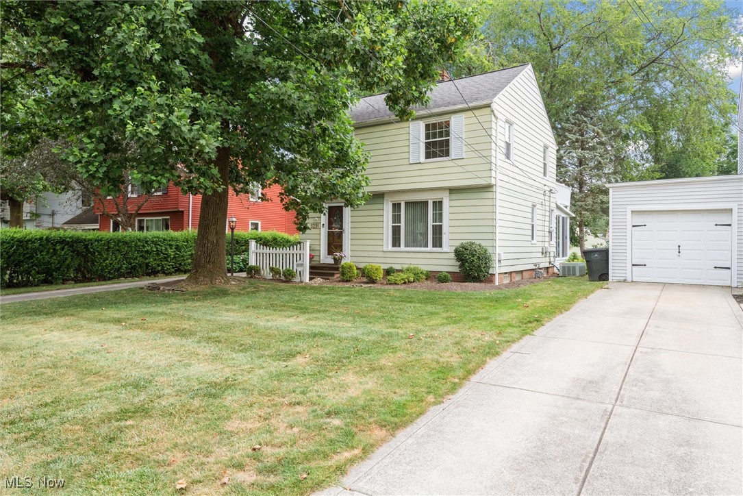5291 Spencer Road Lyndhurst, OH 44124 - Photo 4 of 43