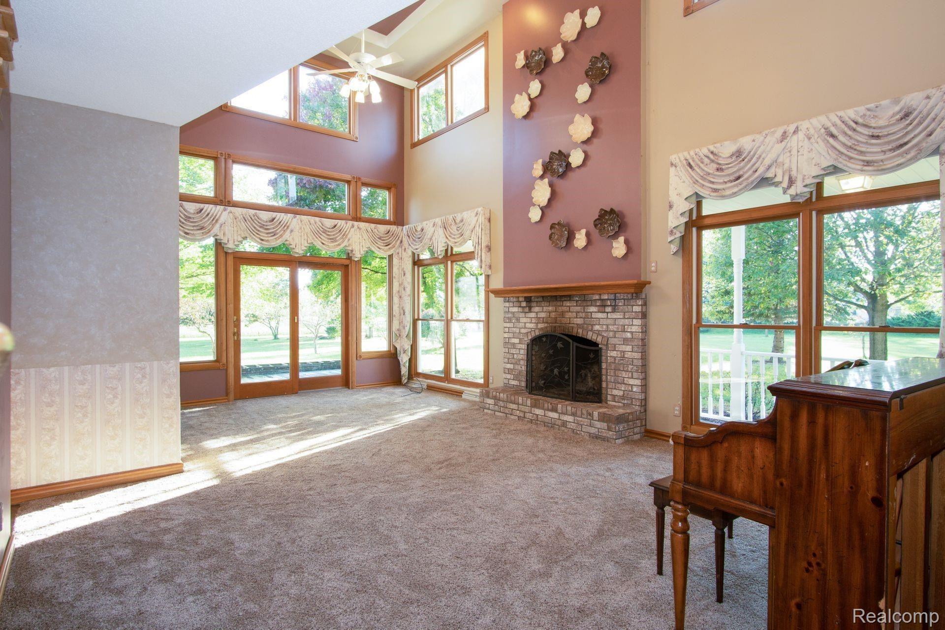 48761 Harris Road Belleville, MI 48111 - Photo 12 of 31 7.jpg