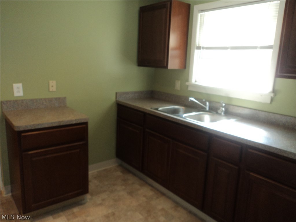 1474 Larchmont Road Cleveland, OH 44110 - Photo 26 of 27 Gallery Image 26