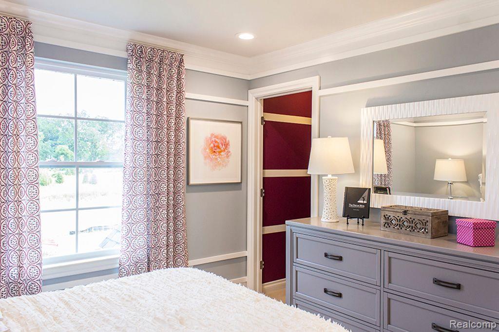 22683 Novi Road Novi, MI 48375 - Photo 13 of 51 Gallery Image 13