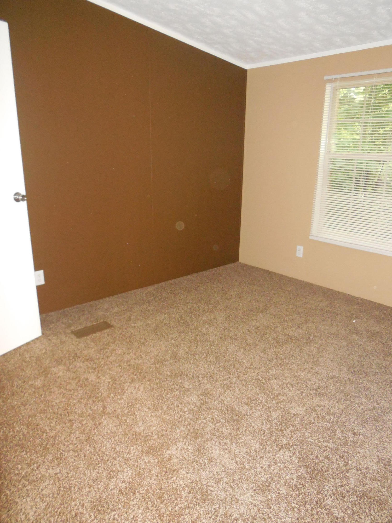 519 Johnson Road Kodak, TN 37764 - Photo 9 of 21 DSCN2228