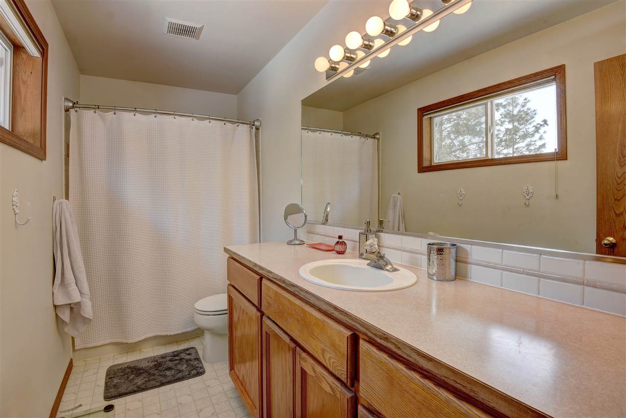 4501 East Woodglen Road Mead, WA 99021 - Photo 15 of 20
