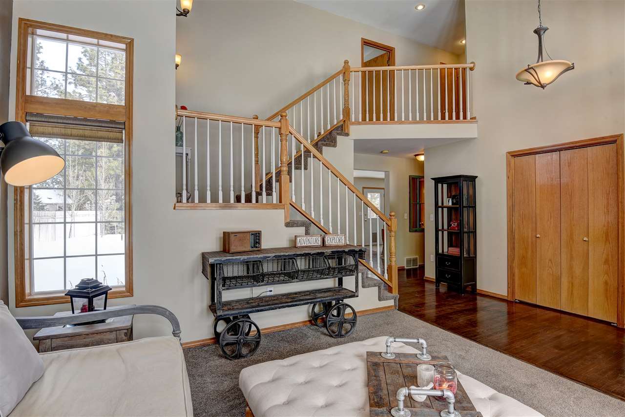 4501 East Woodglen Road Mead, WA 99021 - Photo 3 of 20