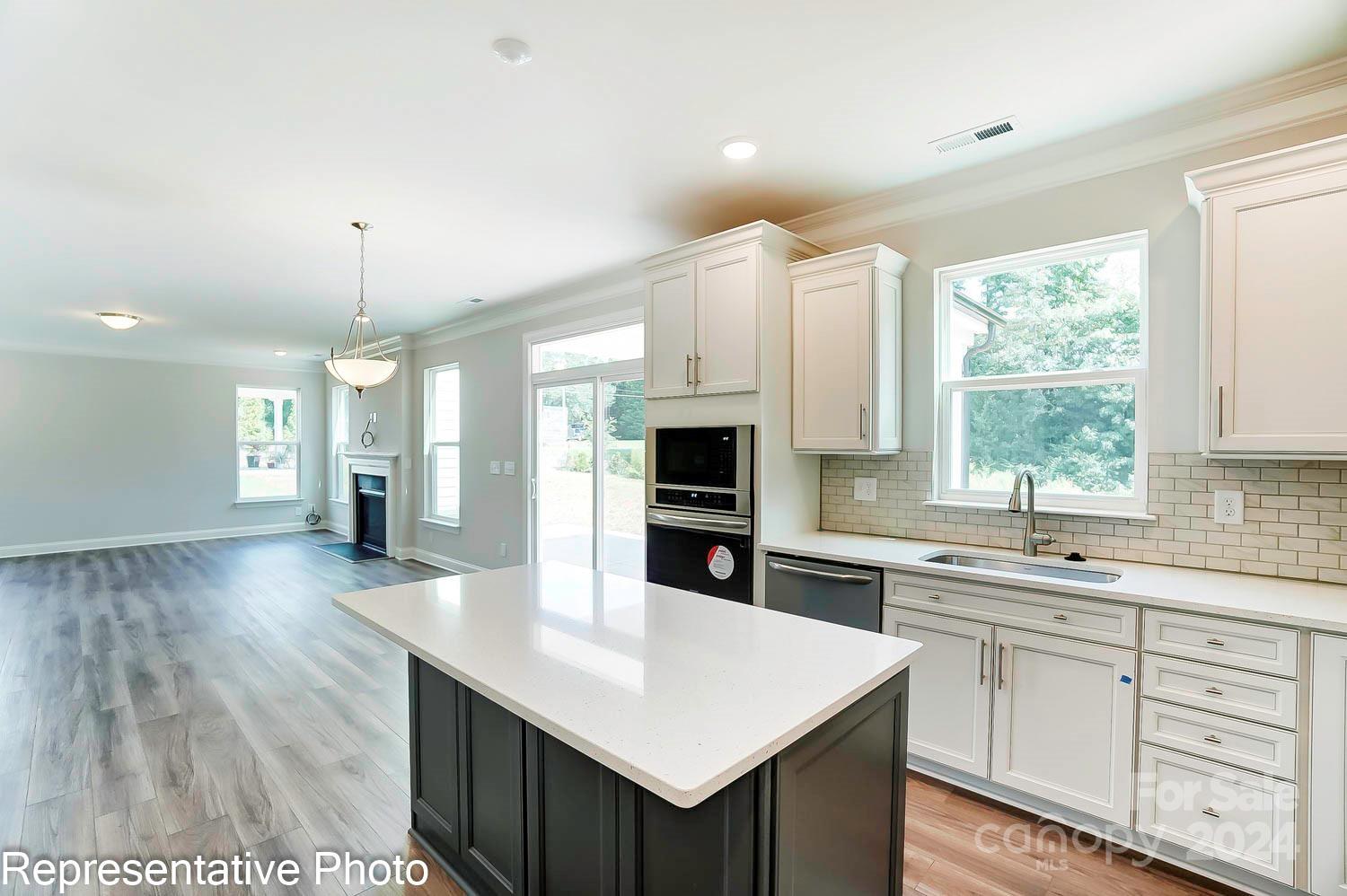 5218 Verona Road, Unit 83 Charlotte, NC 28213 - Photo 12 of 32 Gallery Image 12