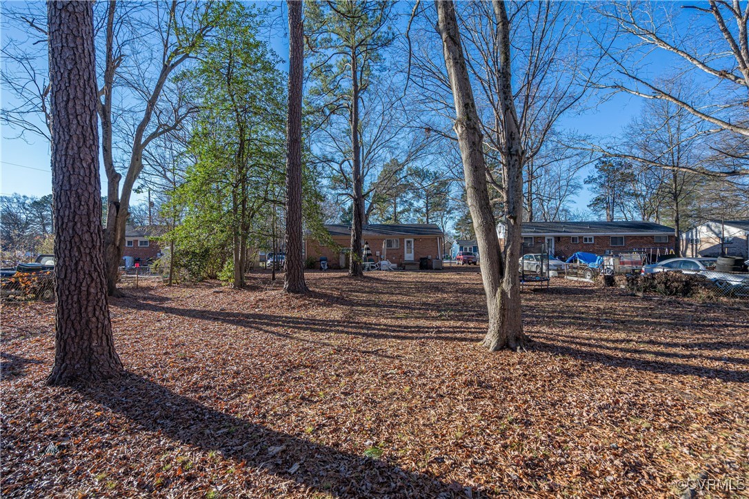 5316 Germain Road Richmond, VA 23224 - Photo 18 of 20 View of the back yard