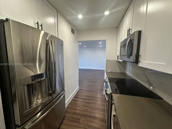 $1,800 | 770 Northeast 128th Street, Unit 303, North Miami, FL 33161