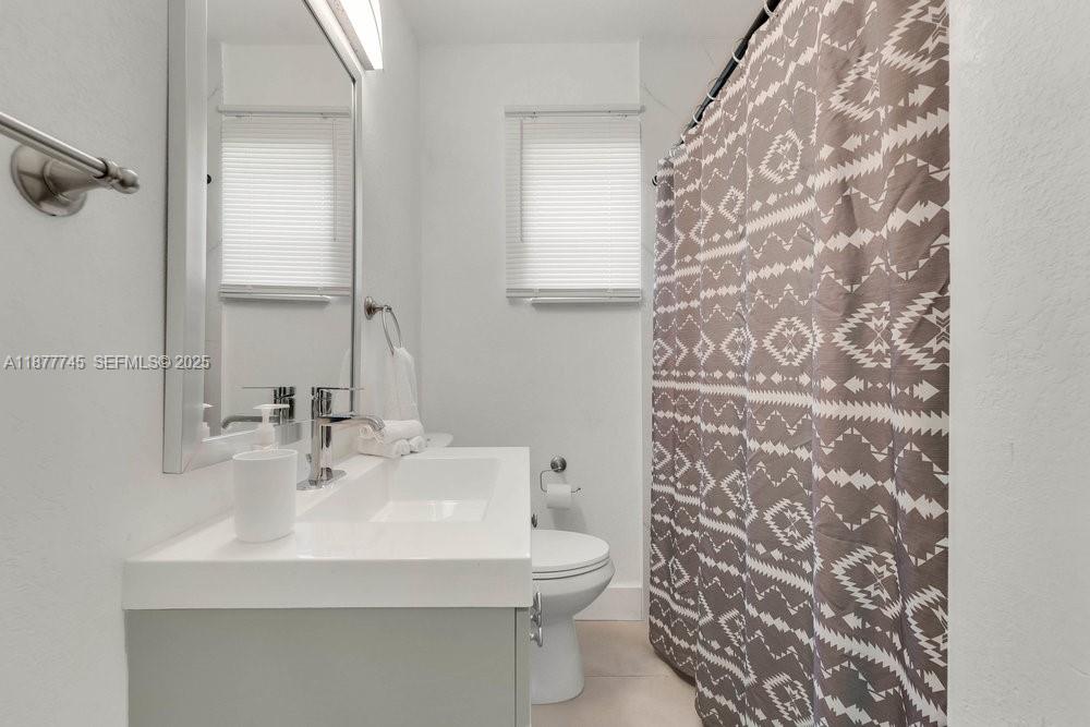 180 Northwest 69th Street Miami, FL 33150 - Photo 15 of 31