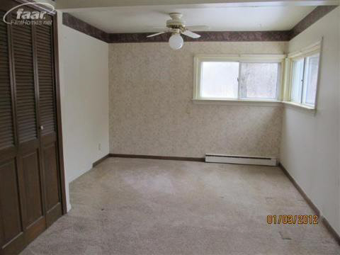 11273 North Center Road Clio, MI 48420 - Photo 4 of 5 20145050-3.JPG