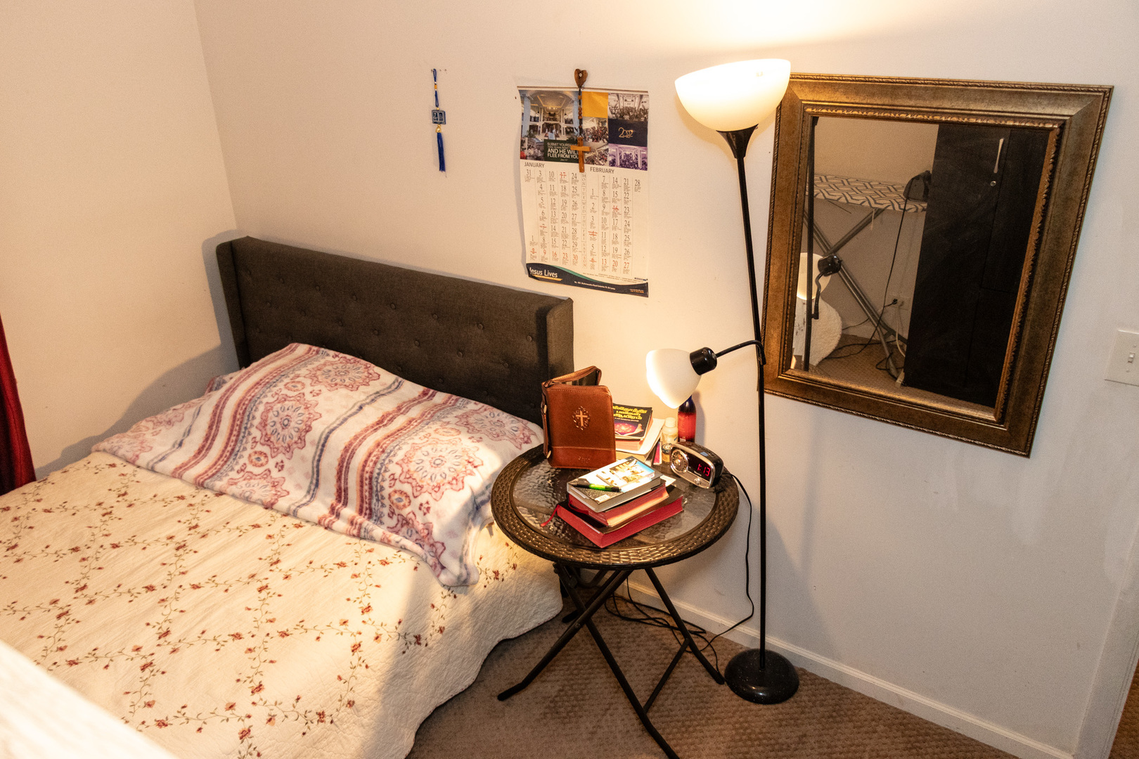 1488 Willow Avenue Des Plaines, IL 60016 - Photo 10 of 25 a bedroom with a bed and cabinets