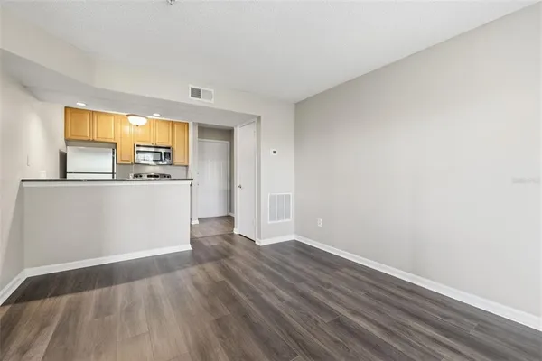 $1,295 | 11901 4th Street North, Unit 11209, St. Petersburg, FL 33716