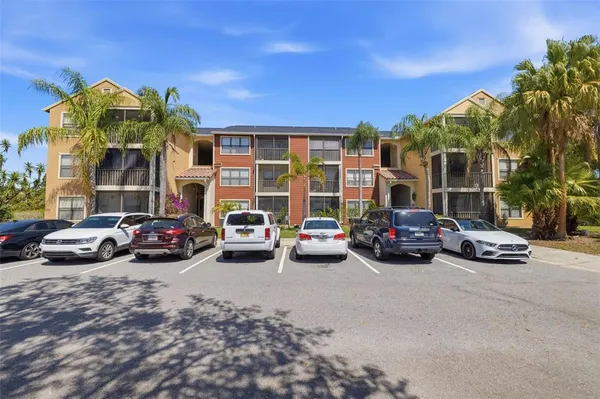 $1,295 | 11901 4th Street North, Unit 11209, St. Petersburg, FL 33716