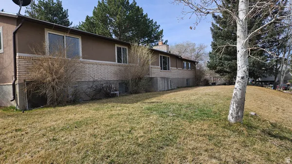 $2,400 | 297 South 200 East, Annabella, UT 84711