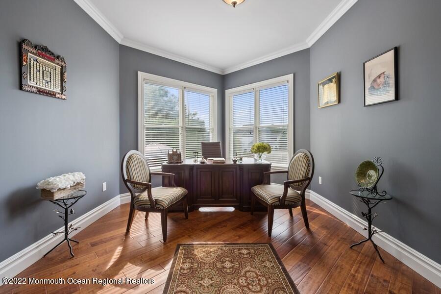72 Edgewood Road Morganville, NJ 07751 - Photo 22 of 86 a living room with furniture and a window