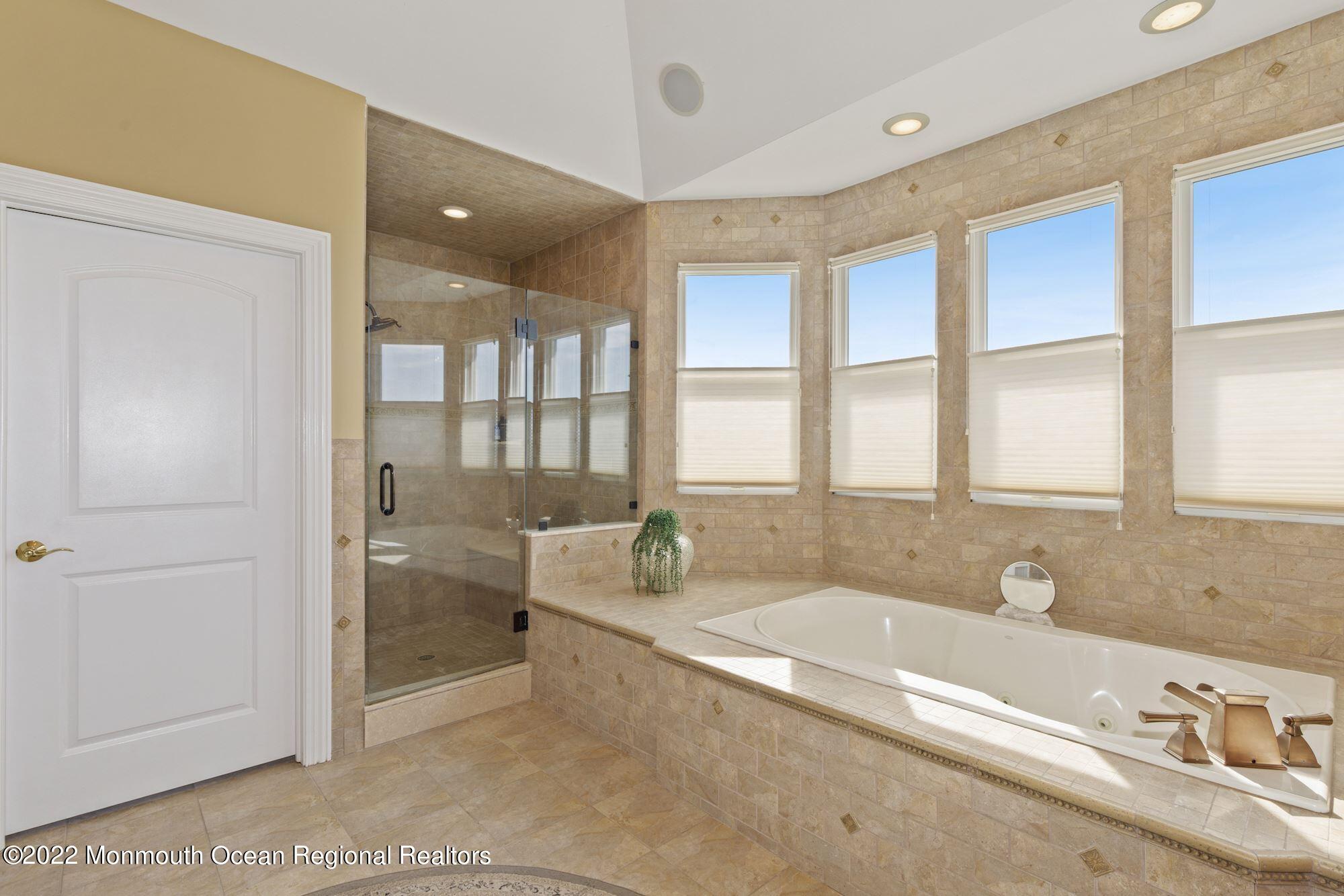 72 Edgewood Road Morganville, NJ 07751 - Photo 46 of 86 034_72_Edgewood_Rd_392109_733601