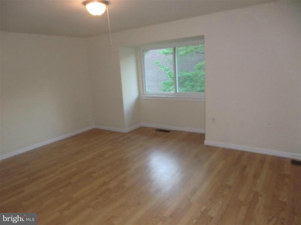 9644 Horizon Run Road, Unit 18E Gaithersburg, MD 20886 - Photo 19 of 27 Bedroom (Master)