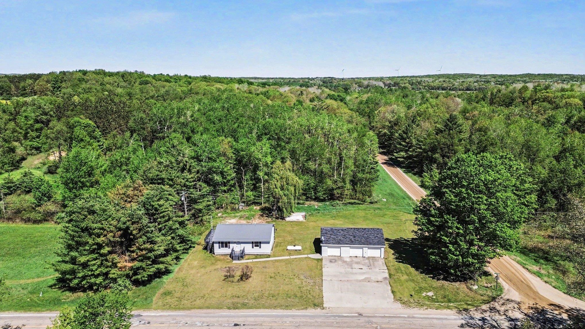 7032 North Woodruff Road Lake, MI 48632 - Photo 3 of 18
