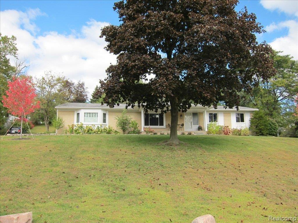 2412 Worcester Road West Bloomfield, MI 48323 - Photo 22 of 23 HOUSE PHOTOS 018