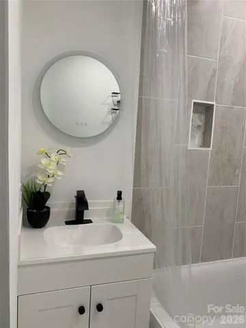 $372,990 | 2524 Pickway Drive, Charlotte, NC 28269